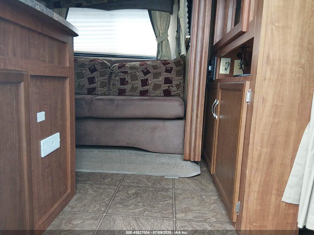1UJBJ0BR2B18M0134 2011 JAYCO JAY FLIGHT photo no. 5