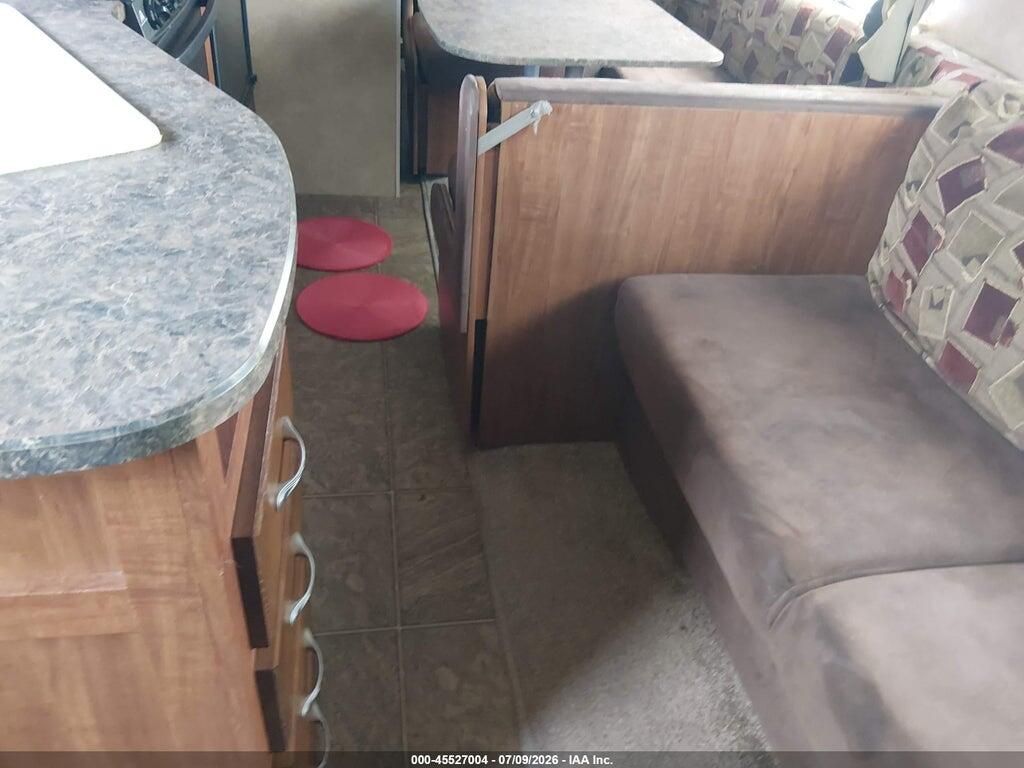 1UJBJ0BR2B18M0134 2011 JAYCO JAY FLIGHT photo no. 8