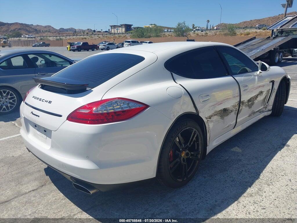 WP0AA2A7XBL013543 2011 PORSCHE PANAMERA photo no. 4