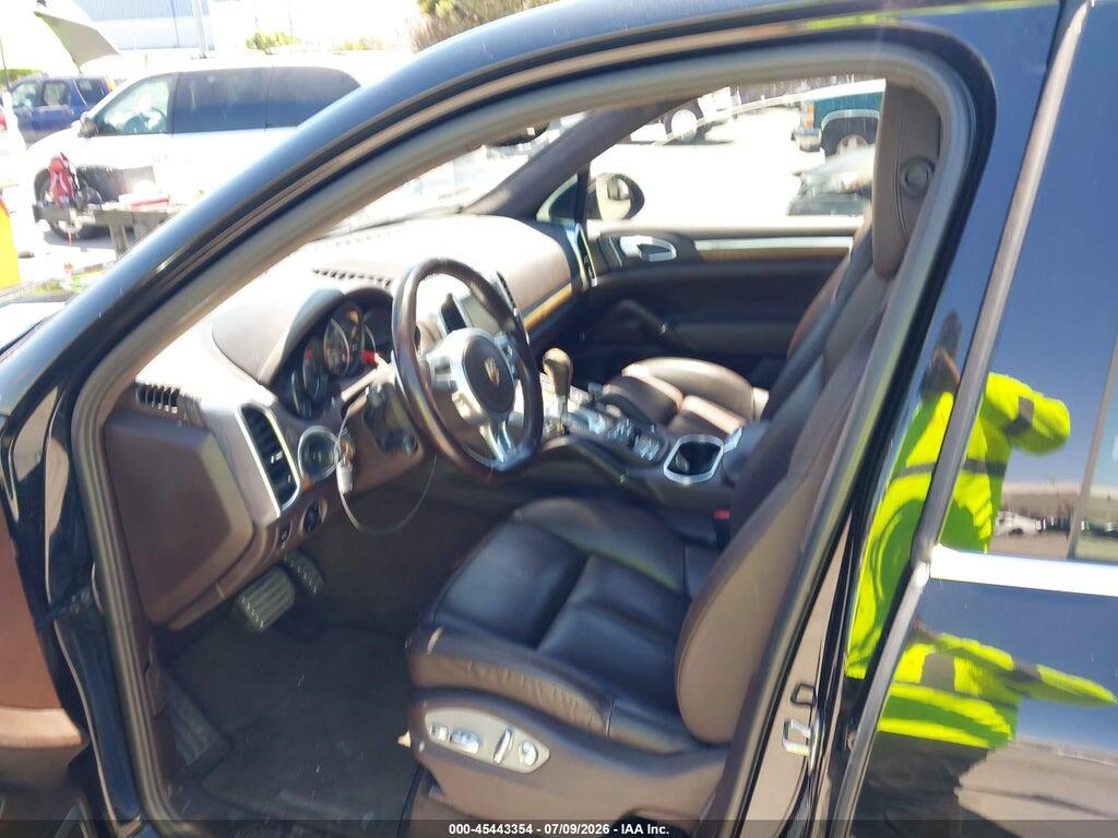 WP1AC2A28BLA82776 2011 PORSCHE CAYENNE photo no. 5