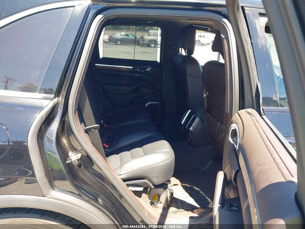 WP1AC2A28BLA82776 2011 PORSCHE CAYENNE photo no. 8