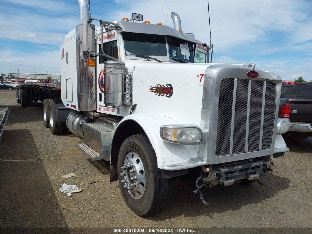 2011 PETERBILT 388 1XPWDP9X9BD124558