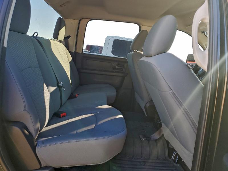 2017 RAM 1500 ST — Фото 10 из 12