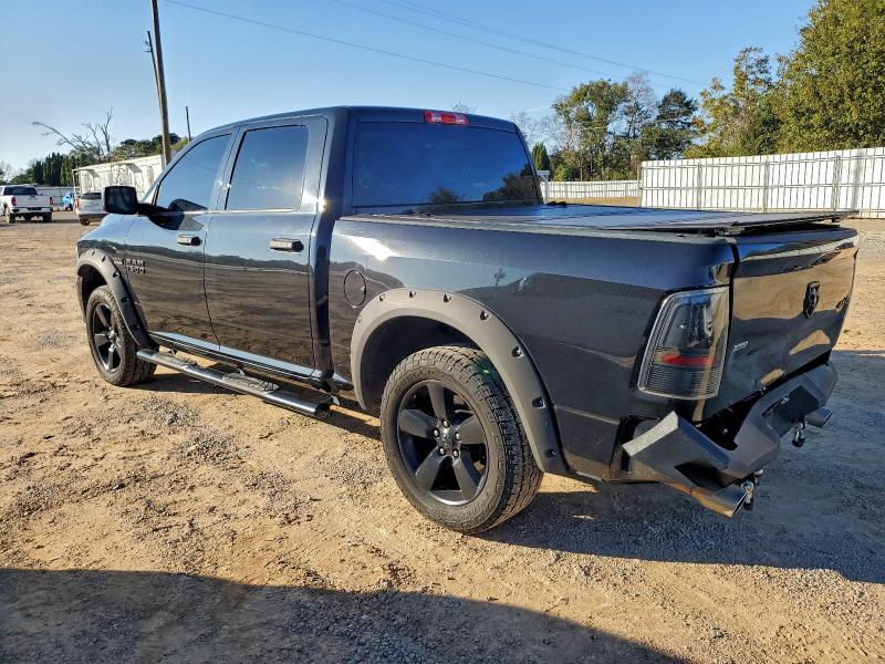 2017 RAM 1500 ST — Фото 2 из 12