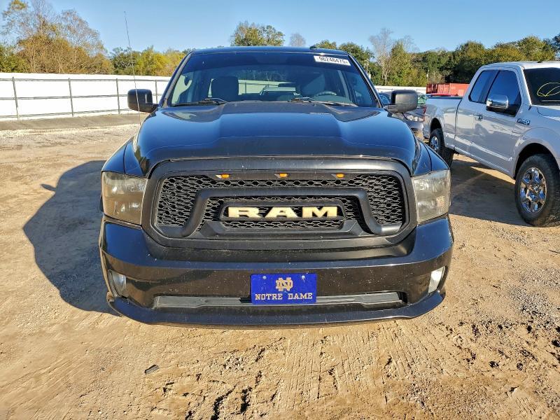 2017 RAM 1500 ST — Фото 5 из 12