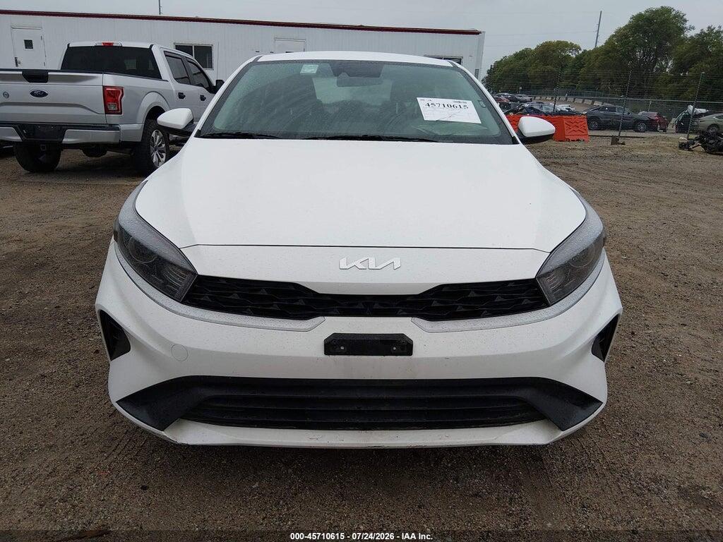 3KPF24AD3RE765897 2024 KIA FORTE photo no. 12