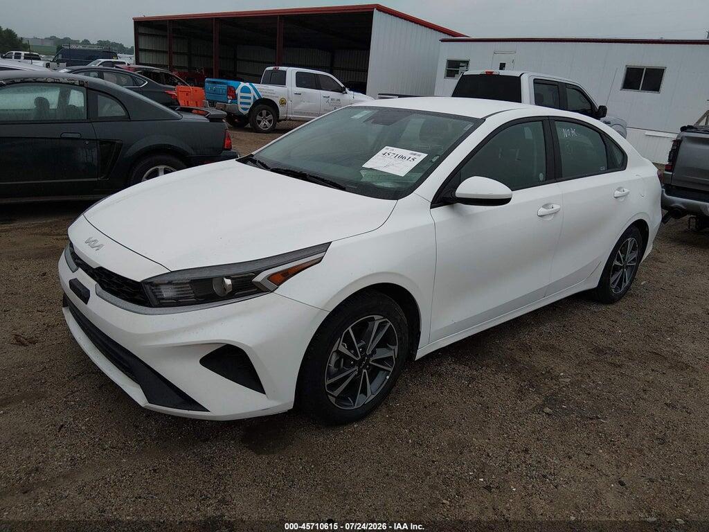 3KPF24AD3RE765897 2024 KIA FORTE photo no. 2