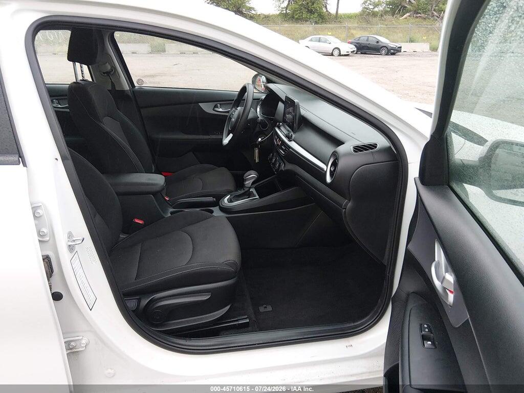 3KPF24AD3RE765897 2024 KIA FORTE photo no. 5