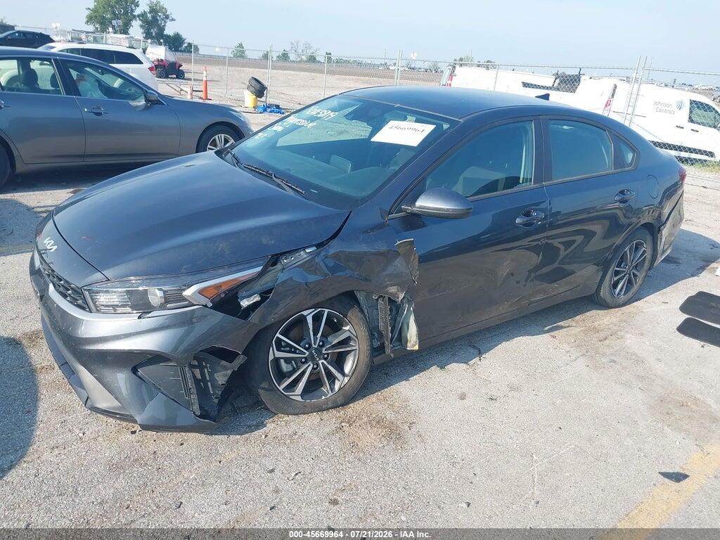 3KPF24AD6RE778076 2024 KIA FORTE photo no. 2