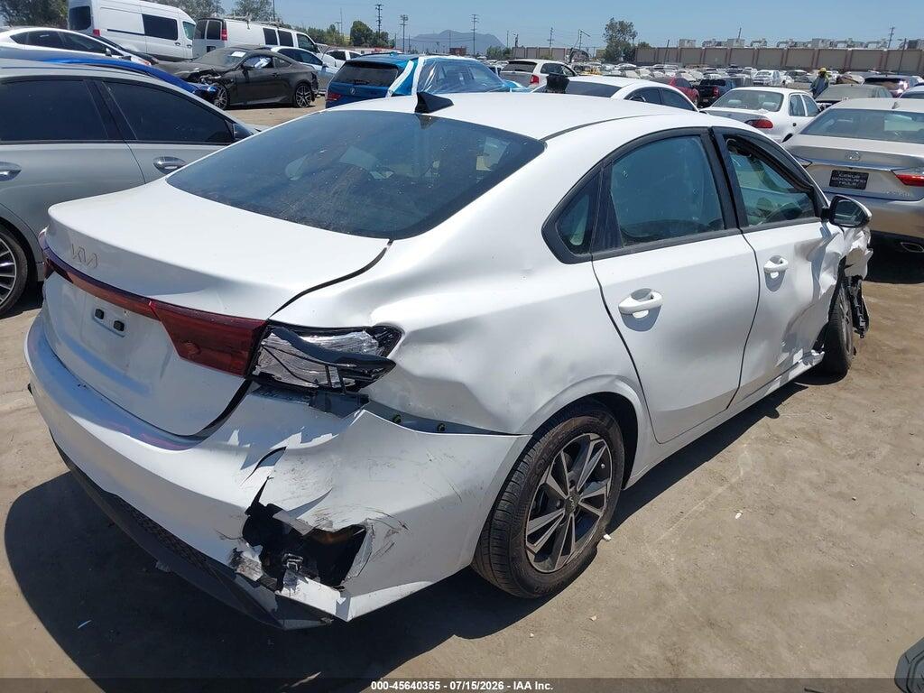 3KPF24AD8RE720423 2024 KIA FORTE photo no. 4