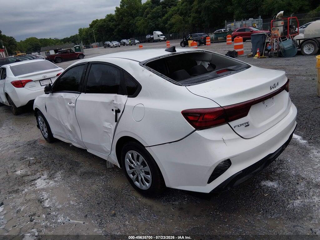 3KPF24AD9RE768738 2024 KIA FORTE photo no. 3