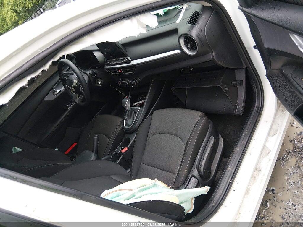 3KPF24AD9RE768738 2024 KIA FORTE photo no. 5