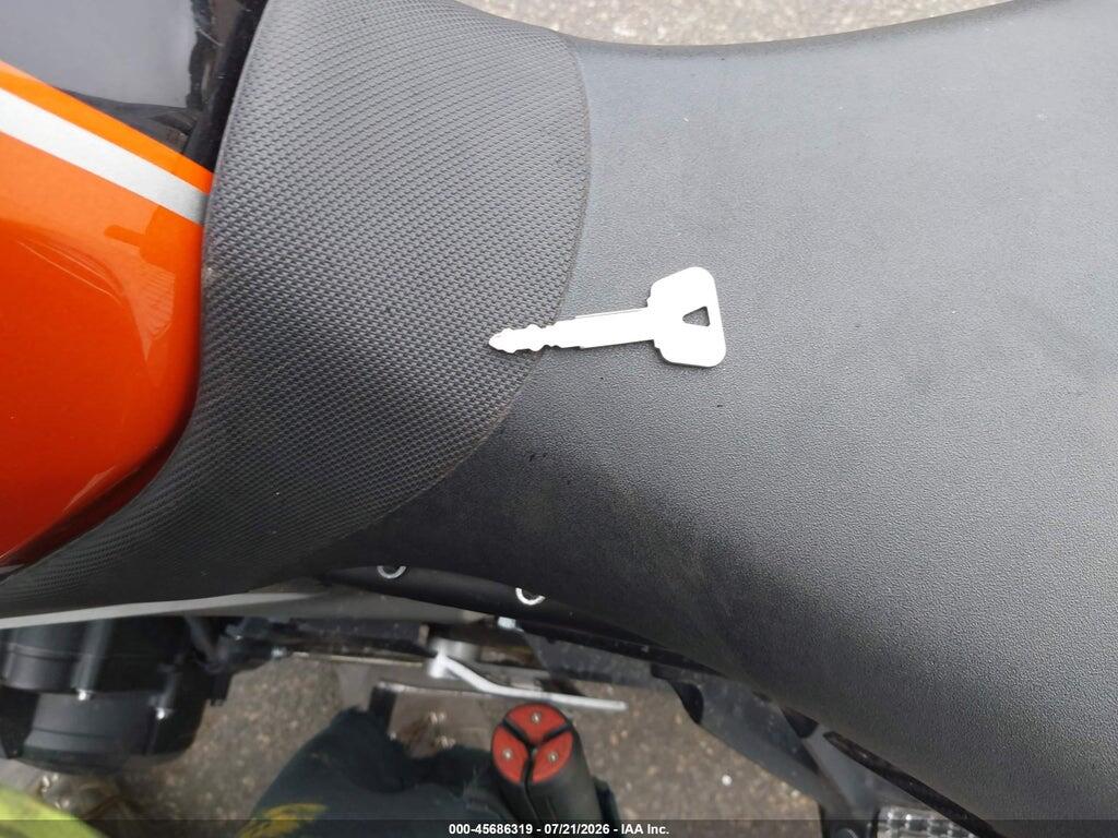 JYARN33E4EA003305 2014 YAMAHA FZ09 photo no. 11