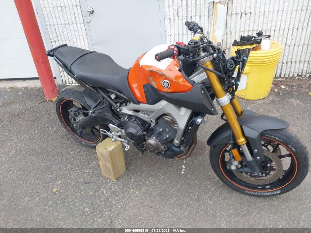 JYARN33E4EA003305 2014 YAMAHA FZ09 photo no. 8