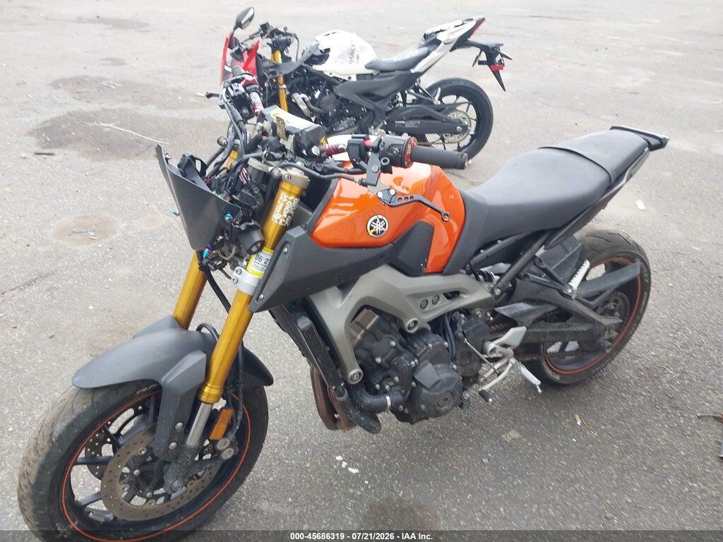 JYARN33E4EA003305 2014 YAMAHA FZ09 photo no. 9
