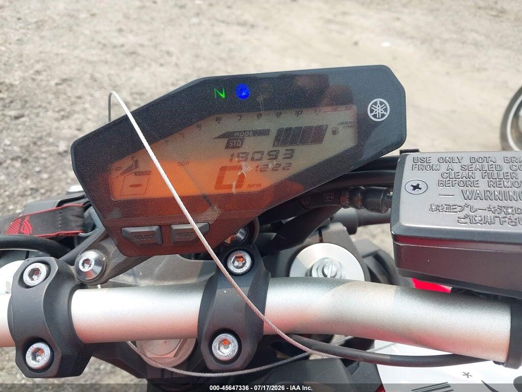 JYARN33E4EA001053 2014 YAMAHA FZ09 photo no. 12