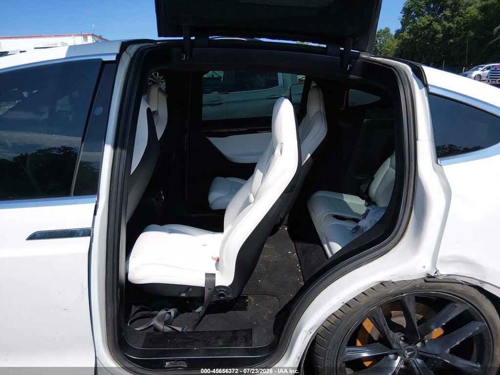 5YJXCBE24HF050280 2017 TESLA MODEL X photo no. 8