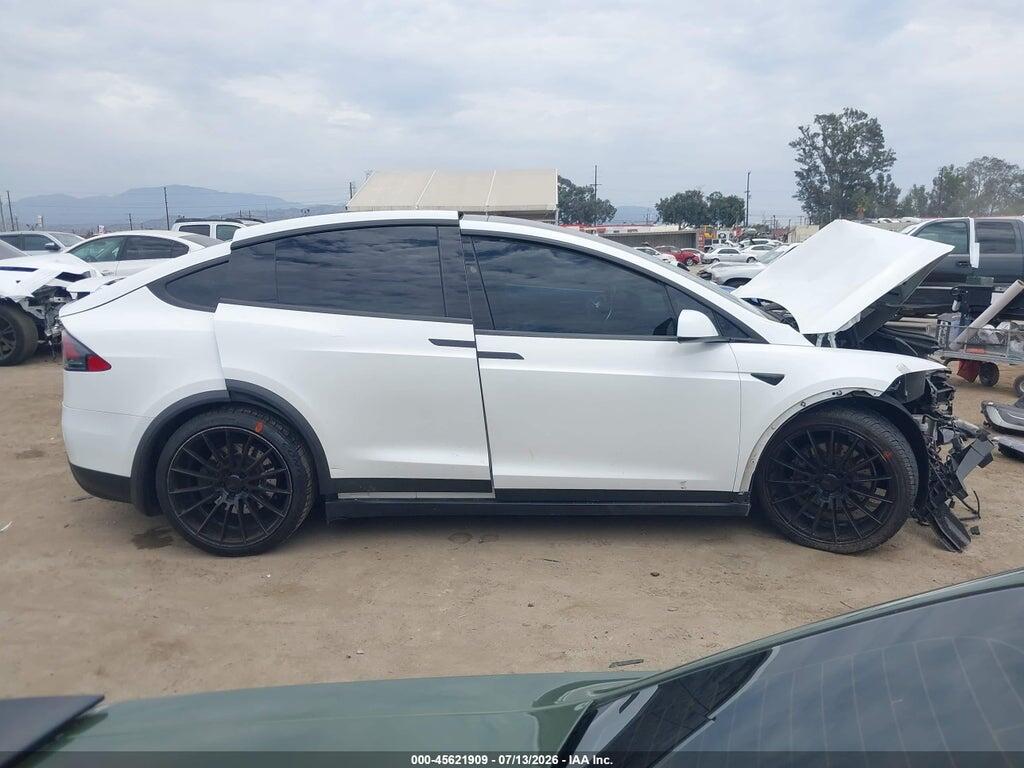 5YJXCBE22HF078191 2017 TESLA MODEL X photo no. 12