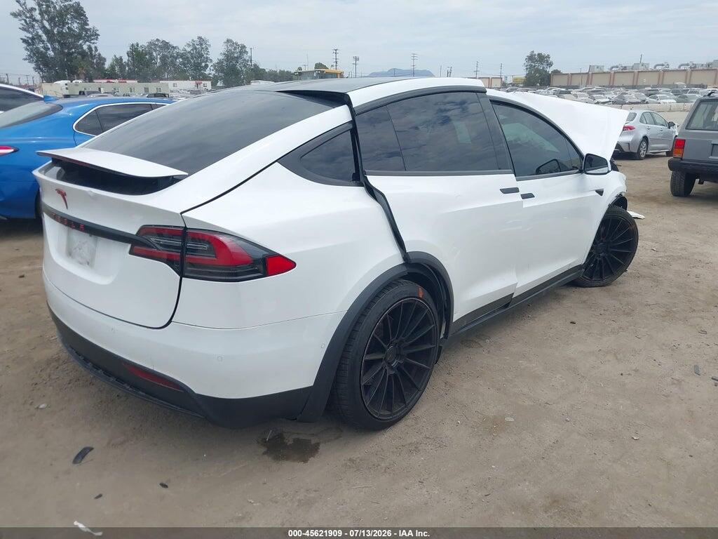 5YJXCBE22HF078191 2017 TESLA MODEL X photo no. 4