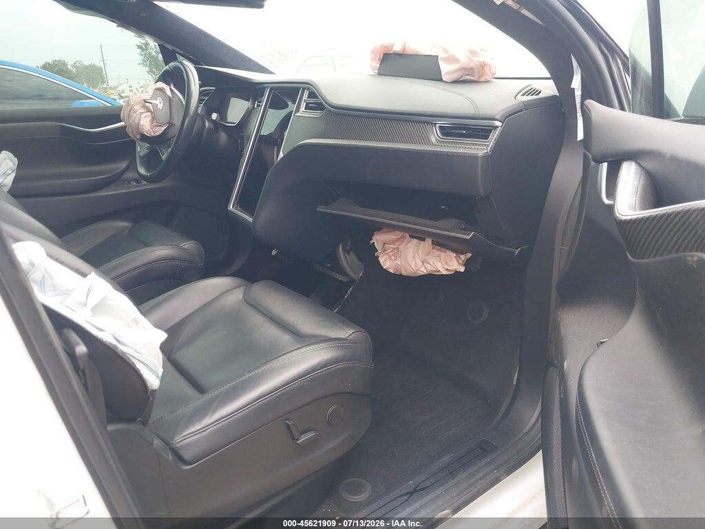 5YJXCBE22HF078191 2017 TESLA MODEL X photo no. 5