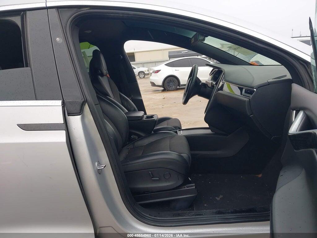 5YJXCDE21HF078372 2017 TESLA MODEL X photo no. 5