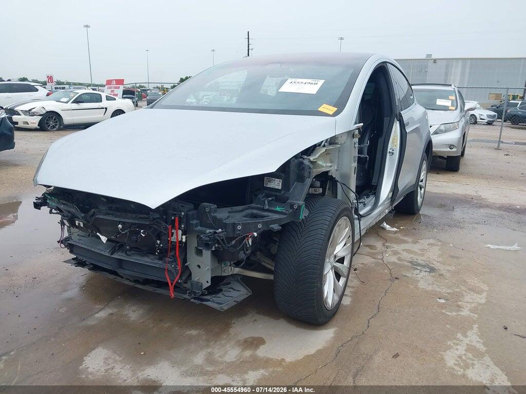 5YJXCDE21HF078372 2017 TESLA MODEL X photo no. 6
