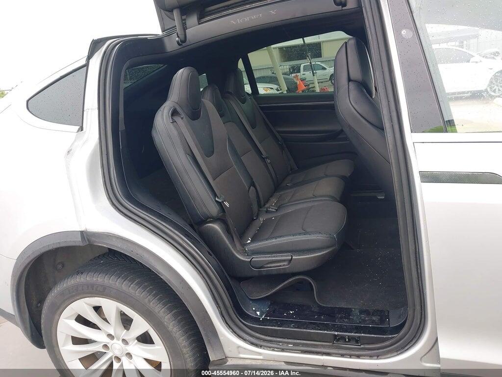 5YJXCDE21HF078372 2017 TESLA MODEL X photo no. 8