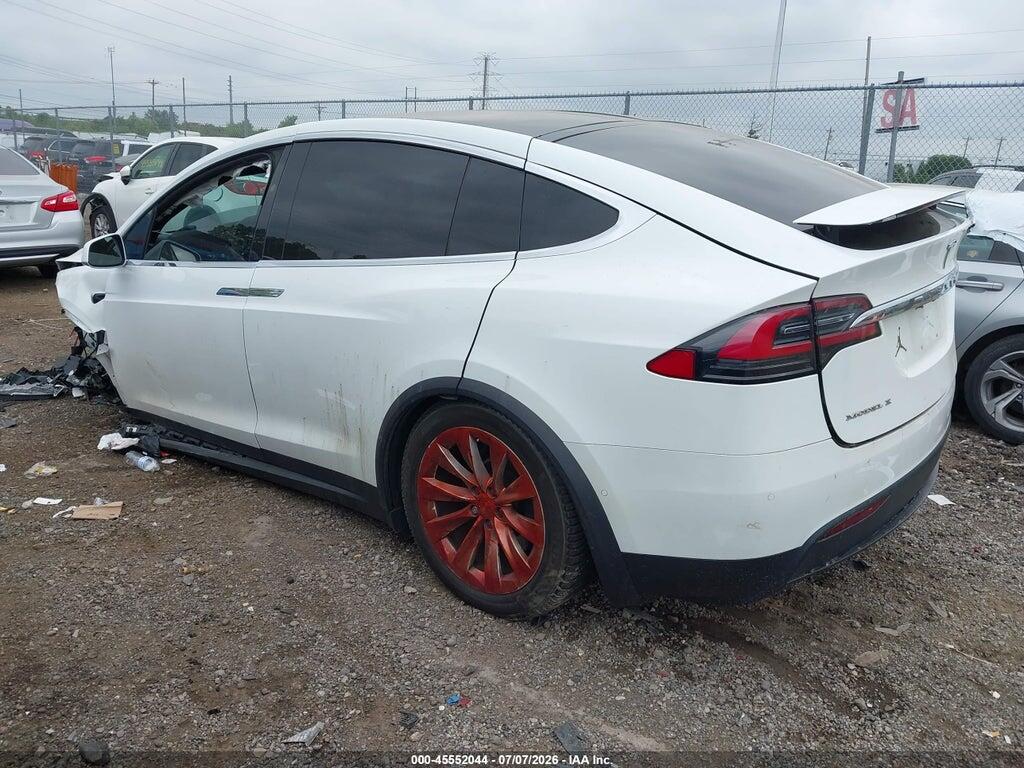 5YJXCBE21HF044646 2017 TESLA MODEL X photo no. 3