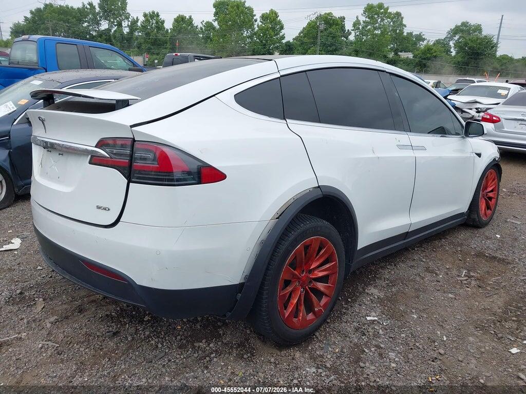 5YJXCBE21HF044646 2017 TESLA MODEL X photo no. 4