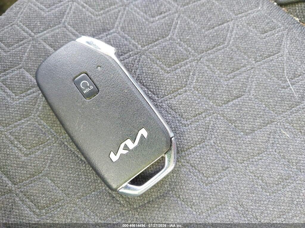 KNDEUCAAXR7633077 2024 KIA SELTOS photo no. 11