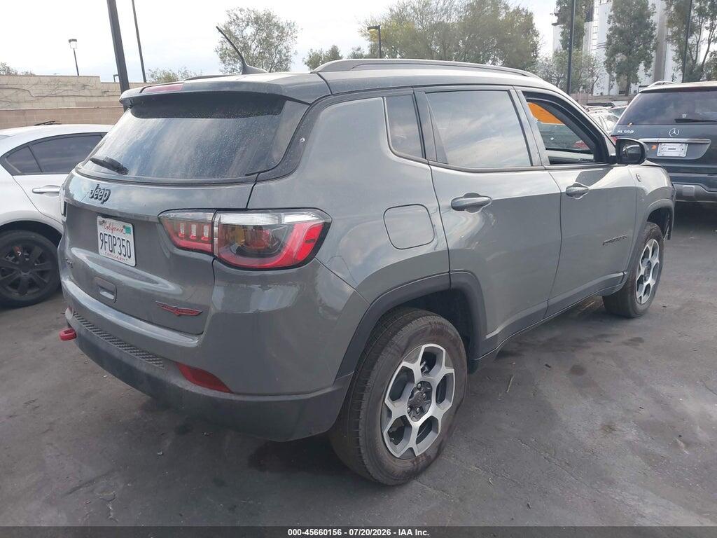 3C4NJDDB8NT206022 2022 JEEP COMPASS photo no. 4