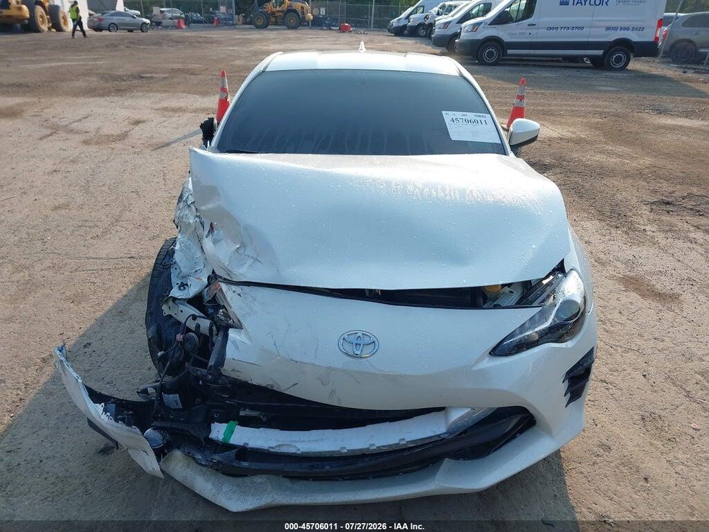 JF1ZNAA19H9709433 2017 TOYOTA 86 photo no. 12