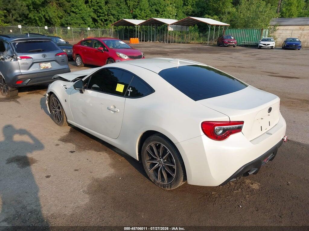 JF1ZNAA19H9709433 2017 TOYOTA 86 photo no. 3