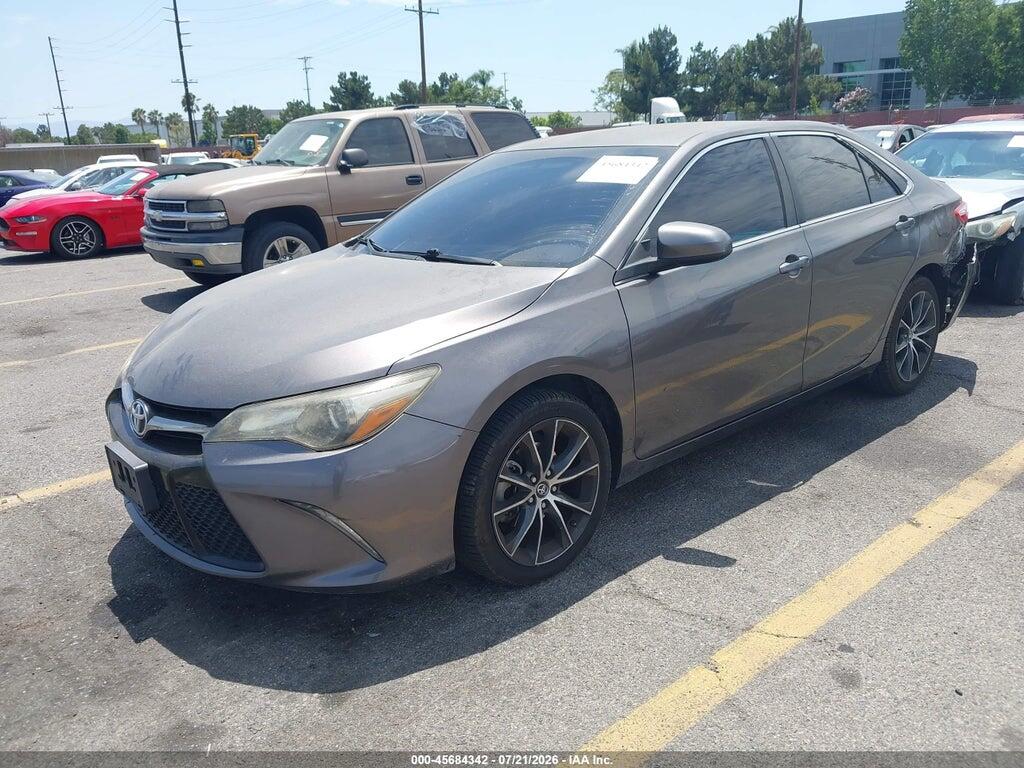 4T1BF1FK7HU782318 2017 TOYOTA CAMRY photo no. 2