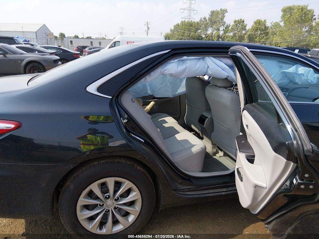4T1BF1FK0HU287734 2017 TOYOTA CAMRY photo no. 8