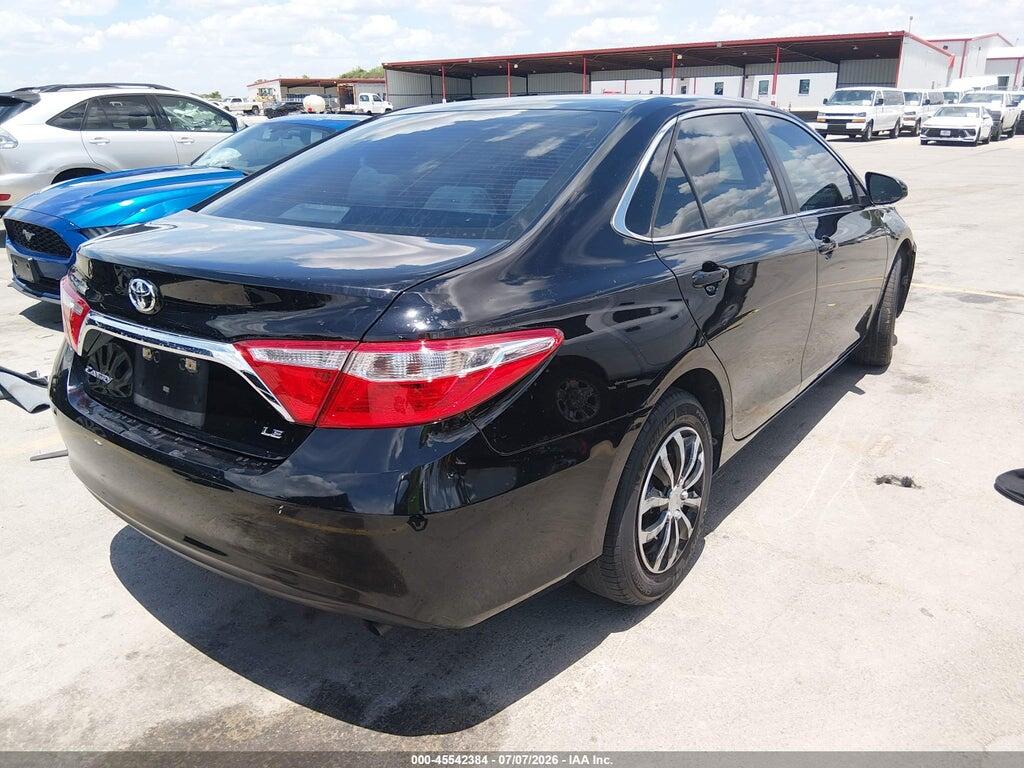 4T1BF1FK2HU402947 2017 TOYOTA CAMRY photo no. 4