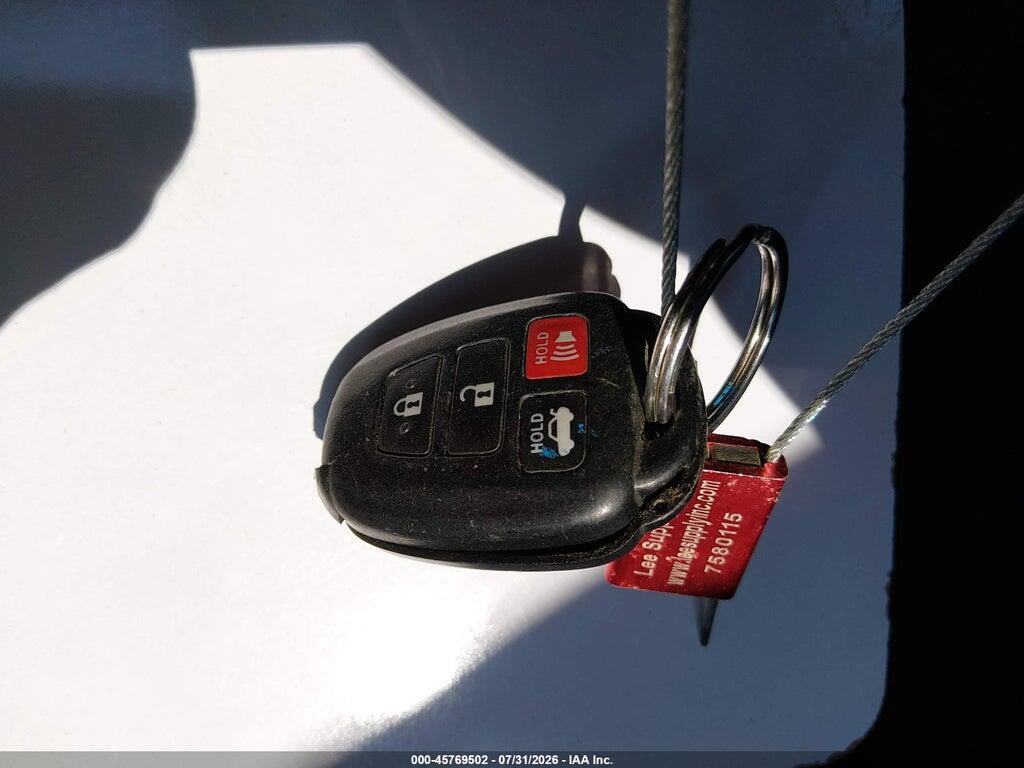 4T1BF1FK5HU371340 2017 TOYOTA CAMRY photo no. 11