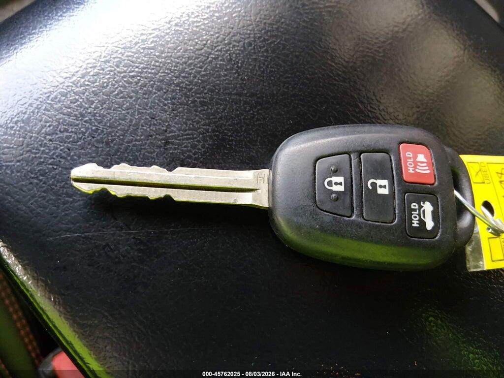 4T1BF1FK0HU766655 2017 TOYOTA CAMRY photo no. 11