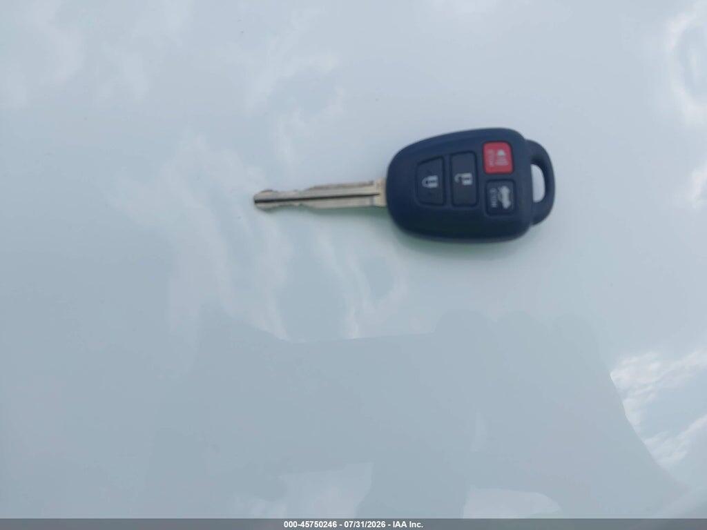 4T1BF1FK1HU362800 2017 TOYOTA CAMRY photo no. 11