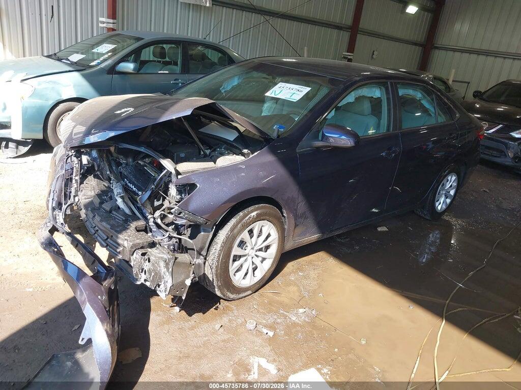 4T1BF1FK7HU757435 2017 TOYOTA CAMRY photo no. 2