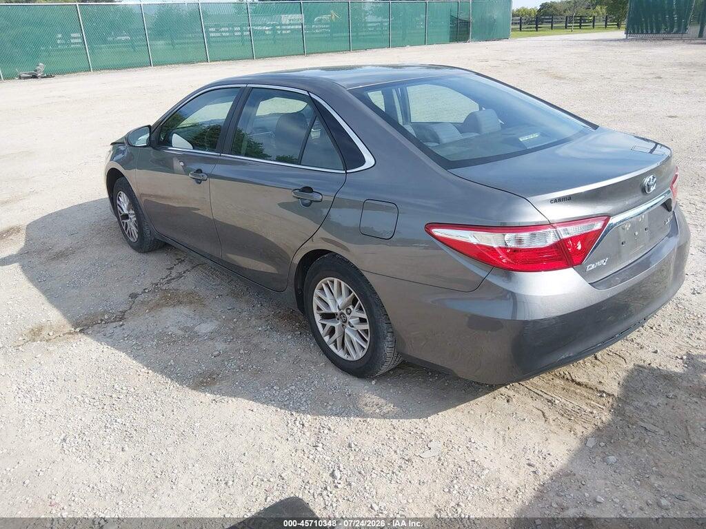 4T1BF1FK6HU671243 2017 TOYOTA CAMRY photo no. 3