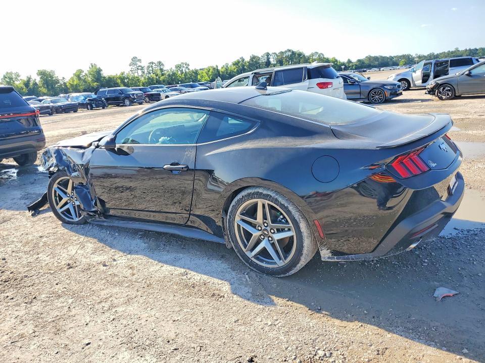 2026 FORD MUSTANG — Фото 2 из 12