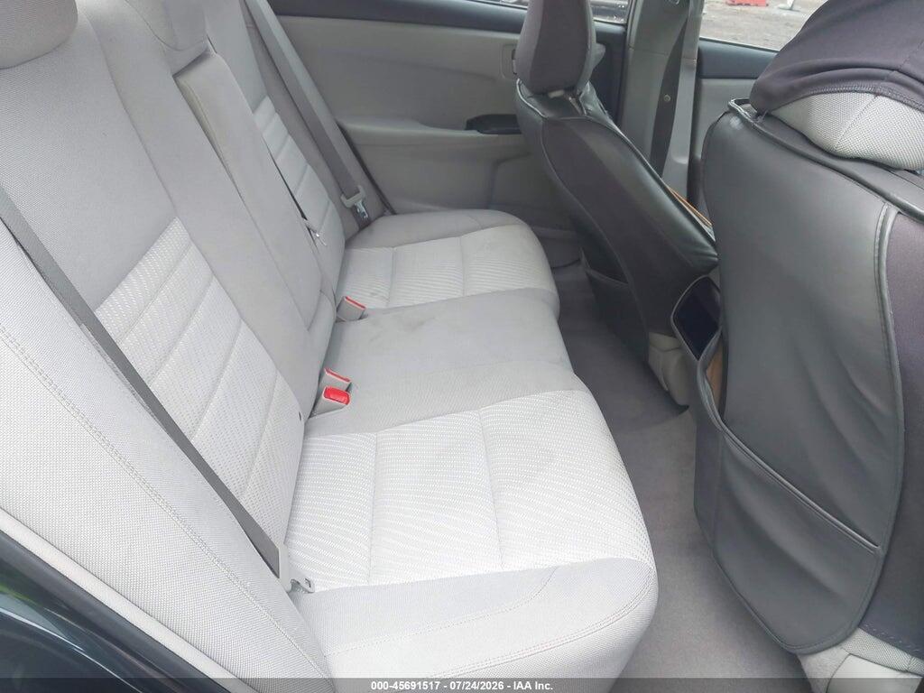 4T1BF1FK2HU714668 2017 TOYOTA CAMRY photo no. 8