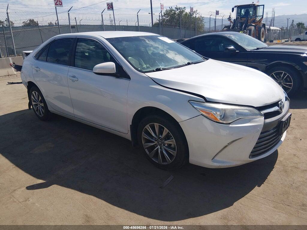 4T1BF1FK9HU322948 2017 TOYOTA CAMRY photo no. 1
