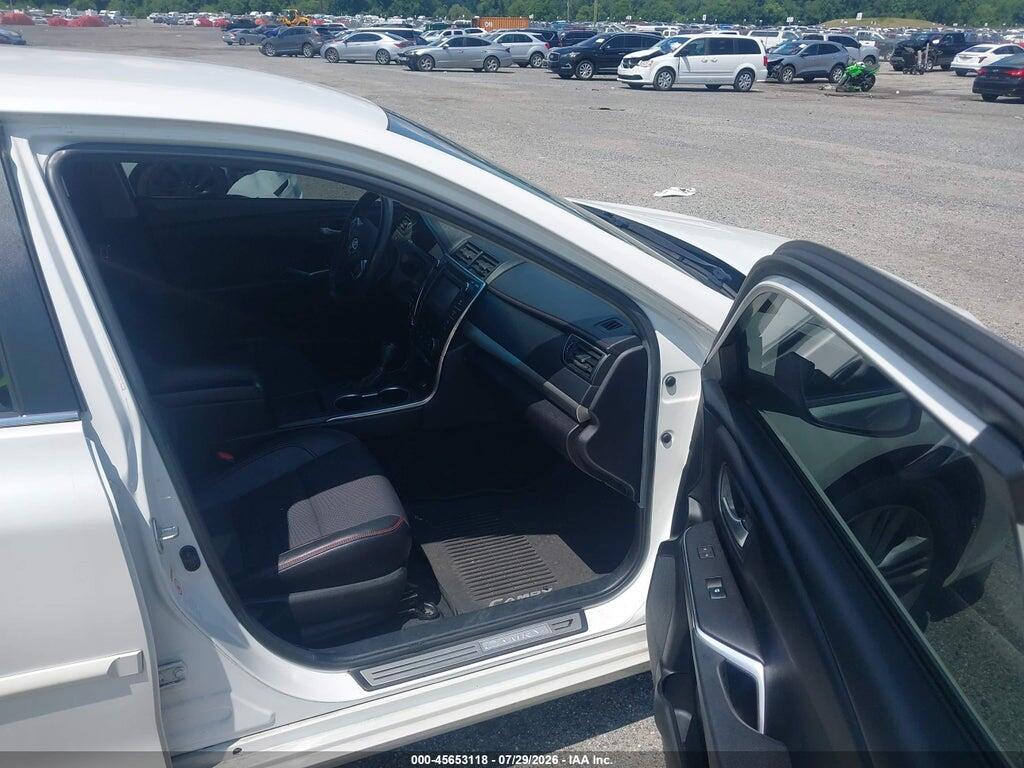4T1BF1FK7HU413538 2017 TOYOTA CAMRY photo no. 5