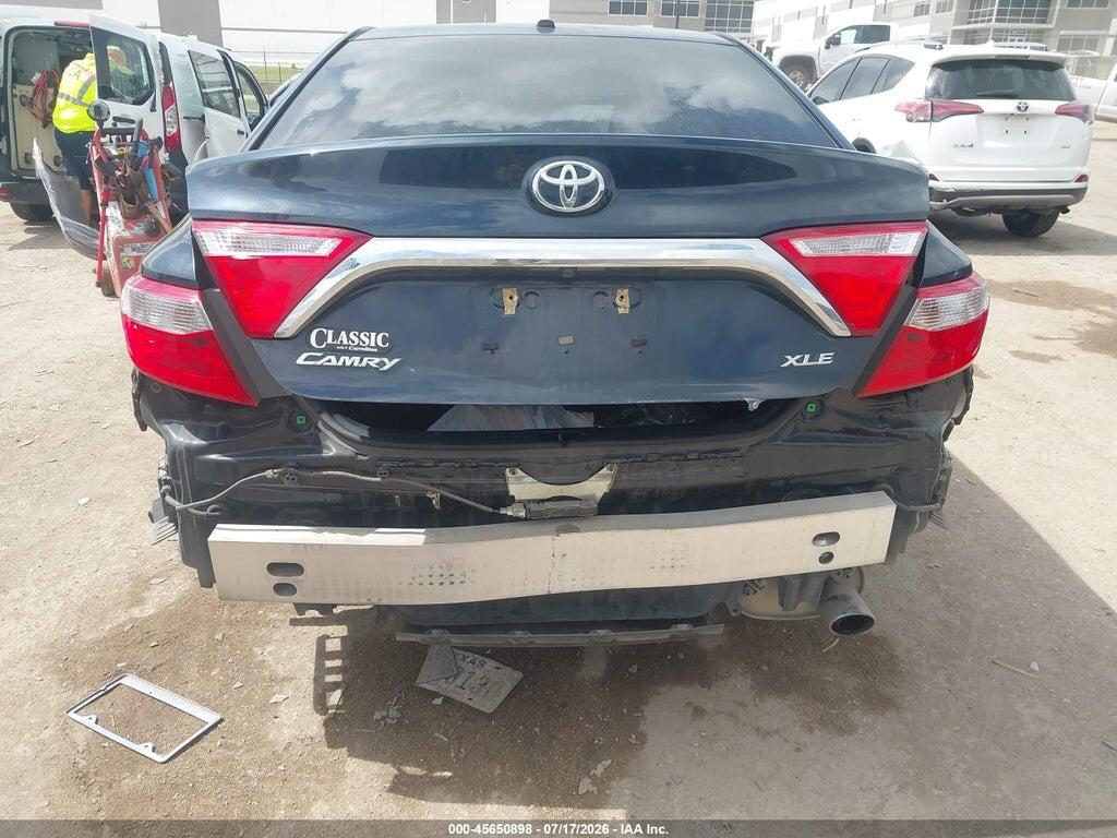 4T1BF1FKXHU757624 2017 TOYOTA CAMRY photo no. 4