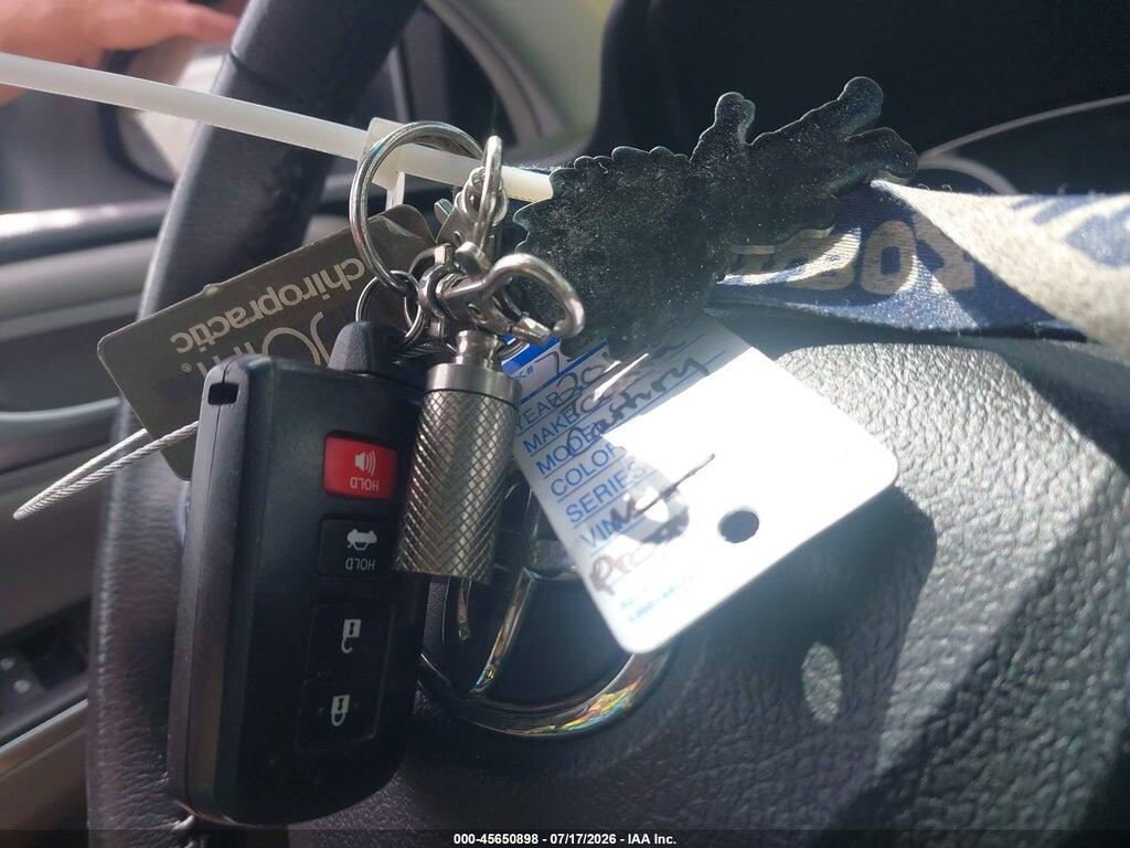 4T1BF1FKXHU757624 2017 TOYOTA CAMRY photo no. 9