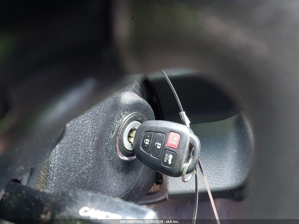 4T1BF1FK0HU681380 2017 TOYOTA CAMRY photo no. 11