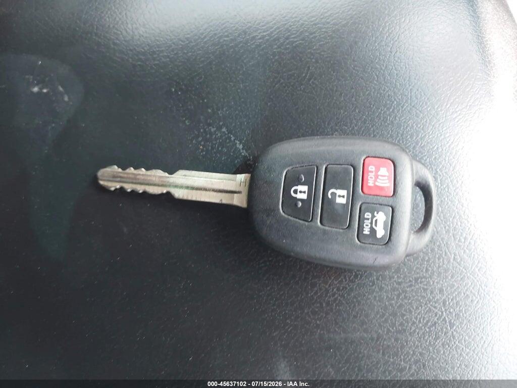 4T1BF1FK9HU359577 2017 TOYOTA CAMRY photo no. 11