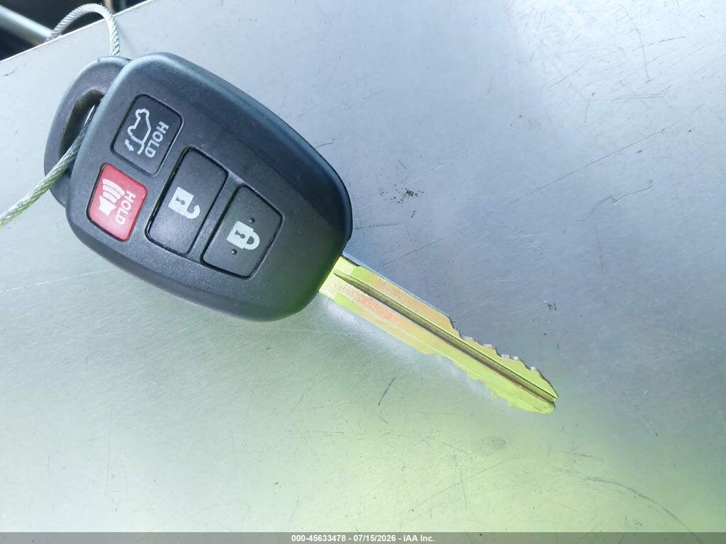 4T1BF1FK9HU753595 2017 TOYOTA CAMRY photo no. 11
